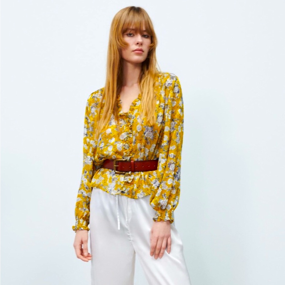 NWOT Zara Ruffle Trim Silky Yellow Gray Floral Pattern Button Floral Blouse Top